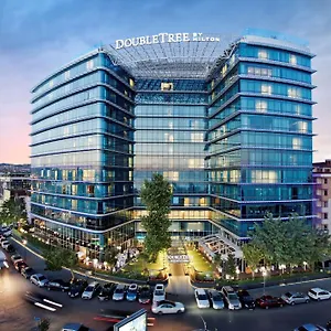 Отель Doubletree By Hilton - Moda